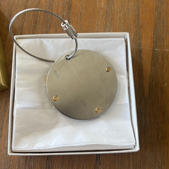 Keychain from Gump’s San Francisco. New in box, great gift. - Picture 2 of 4